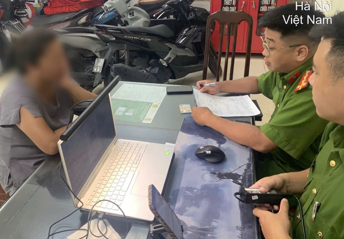 Xử lý người phụ nữ trông giữ xe trái phép khu vực Nhà tang lễ TP Hà Nội