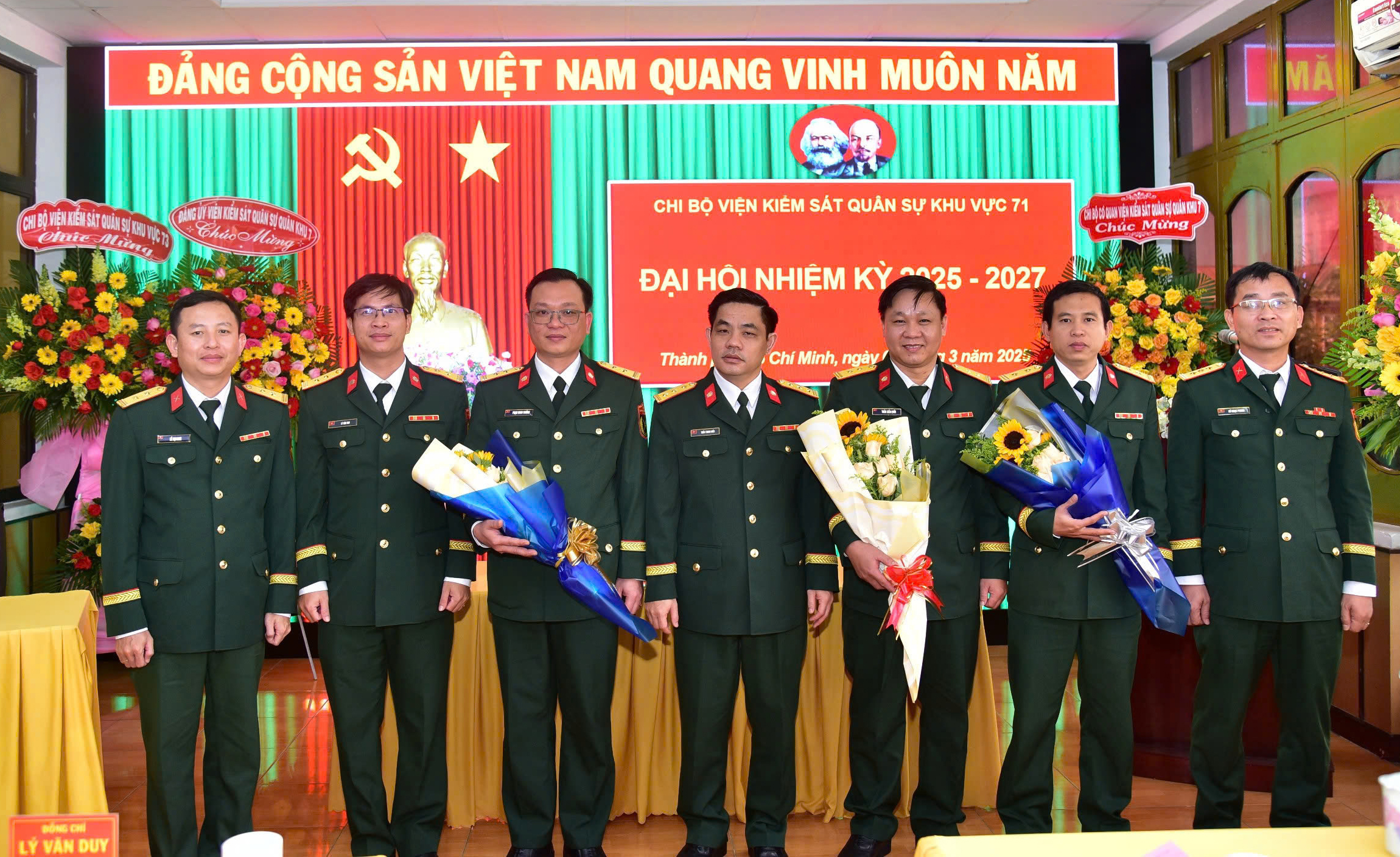 Kiểm sát viên mang màu áo lính vững nghiệp vụ, giỏi công nghệ thông tin