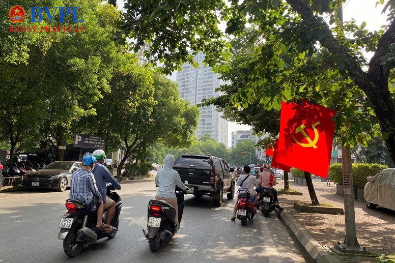 Bắc Bộ tiếp tục nắng gắt, Nam Bộ mưa nhiều