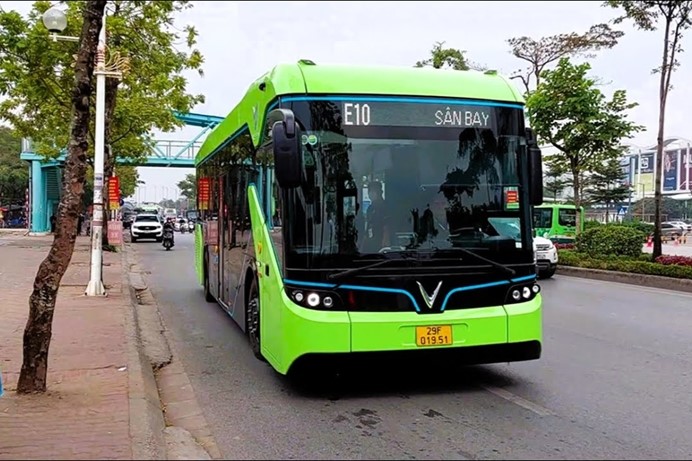 Nhiều tour tham quan Triển lãm kỷ niệm 80 năm Ngày Quốc khánh