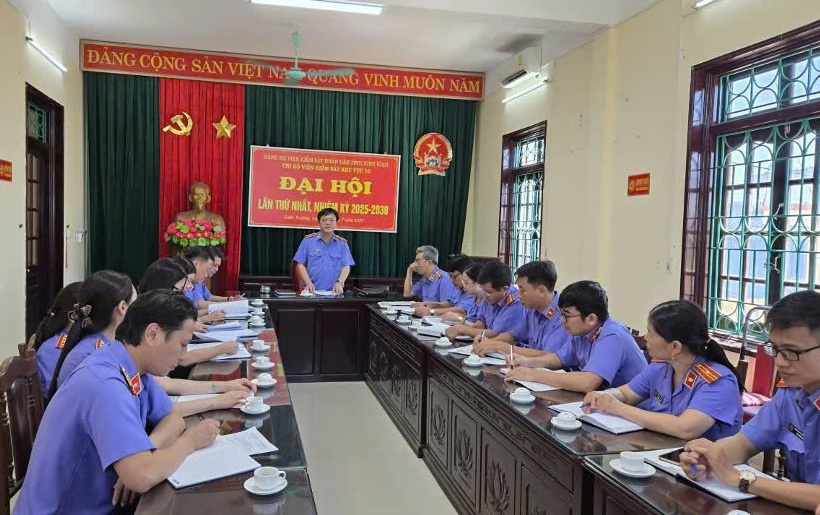 VKSND tỉnh Ninh Bình kiểm tra công tác sắp xếp, tinh gọn tổ chức bộ máy