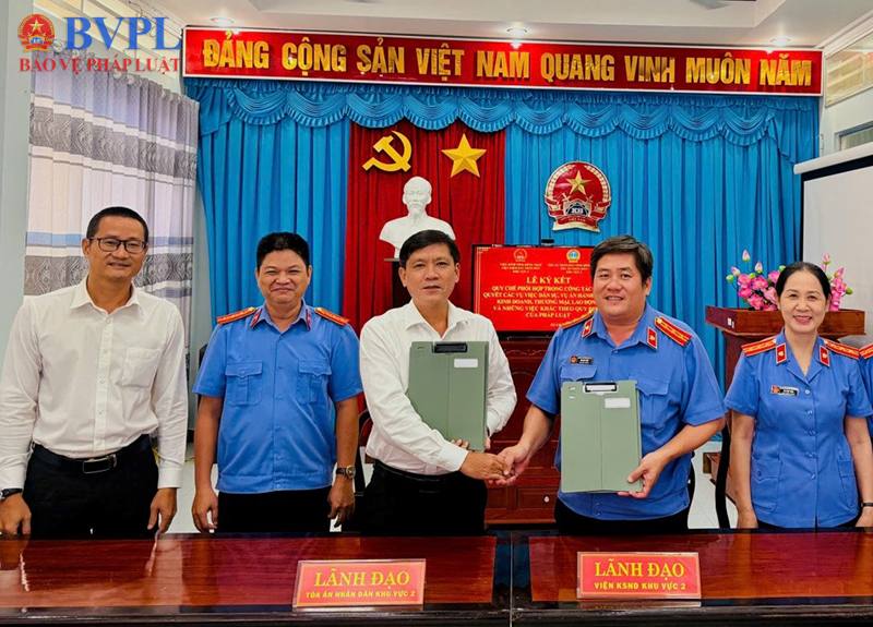 VKSND Khu vực 2 và TAND Khu vực 2 tỉnh Đồng Tháp ký kết Quy chế phối hợp