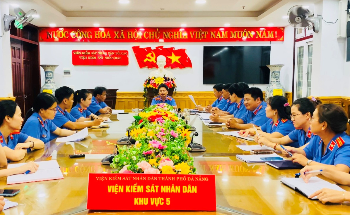 VKSND khu vực 5, TP Đà Nẵng họp đánh giá kết quả chuẩn bị khởi kiện bảo vệ quyền dân sự