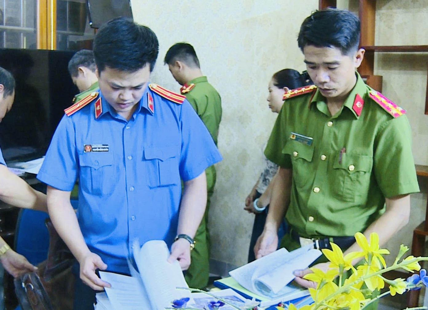 VKSND tỉnh Thanh Hoá  Phê chuẩn khởi tố 10 đối tượng liên quan vụ án Mạnh gỗ