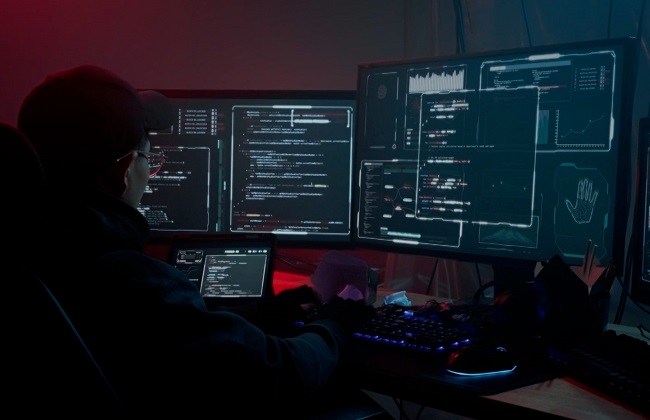 Bóng đen ẩn sau sàn T-REX