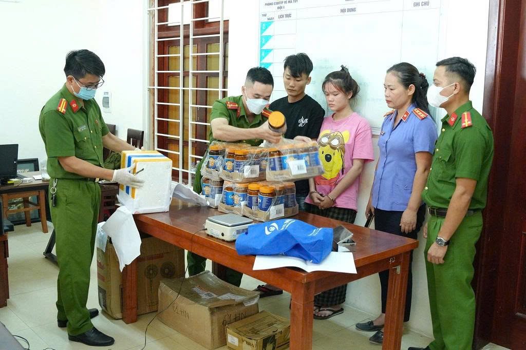 Triệt xóa đường dây vận chuyển ma túy qua đường hàng không