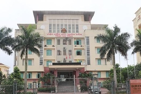 Hội đồng xét xử giám đốc thẩm chấp nhận toàn bộ kháng nghị của Viện kiểm sát