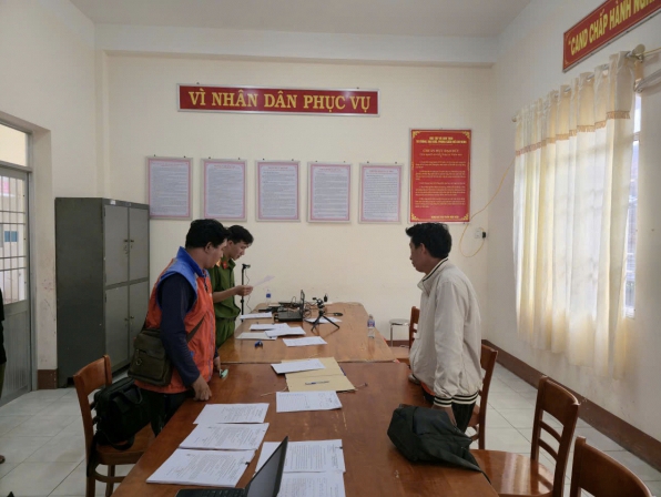 Bắt tạm giam 2 đối tượng “Tham ô tài sản” hơn 400 triệu đồng