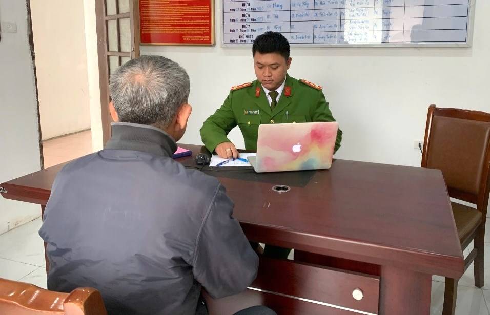 Bị mất hơn 100 triệu đồng vì tin nhắn giả danh con gái