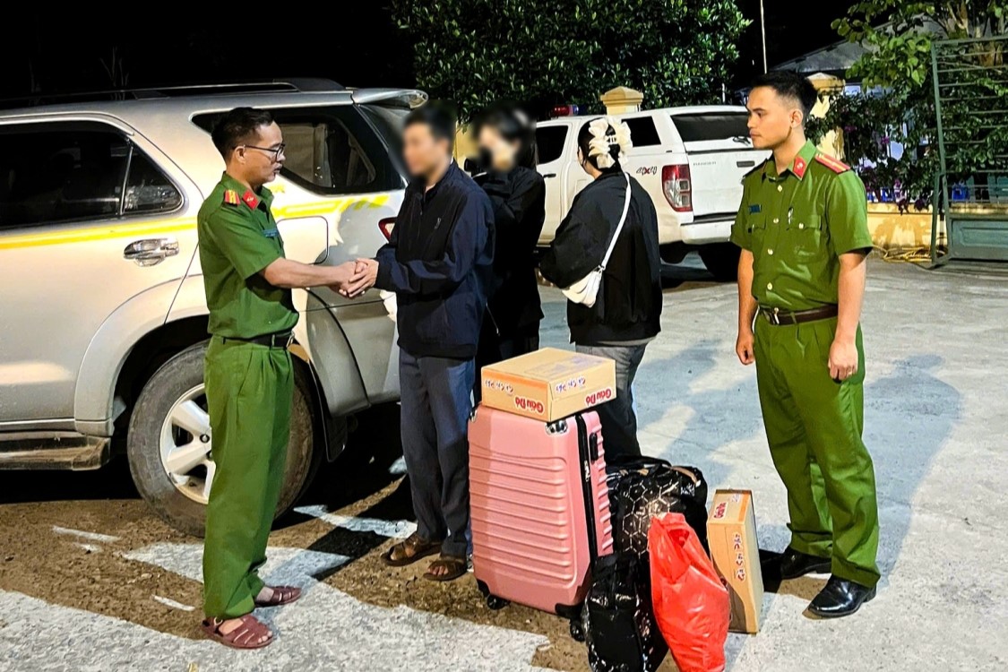 Ngăn chặn hai nữ sinh lớp 10 mắc bẫy lừa “việc nhẹ, lương cao”