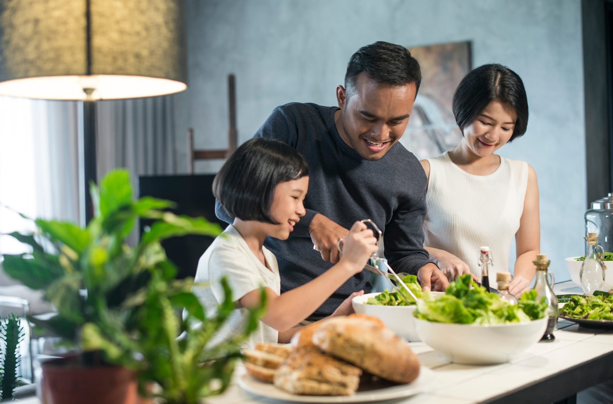 Gia đình - nơi giữ ngọn lửa yêu thương giữa nhịp sống hiện đại