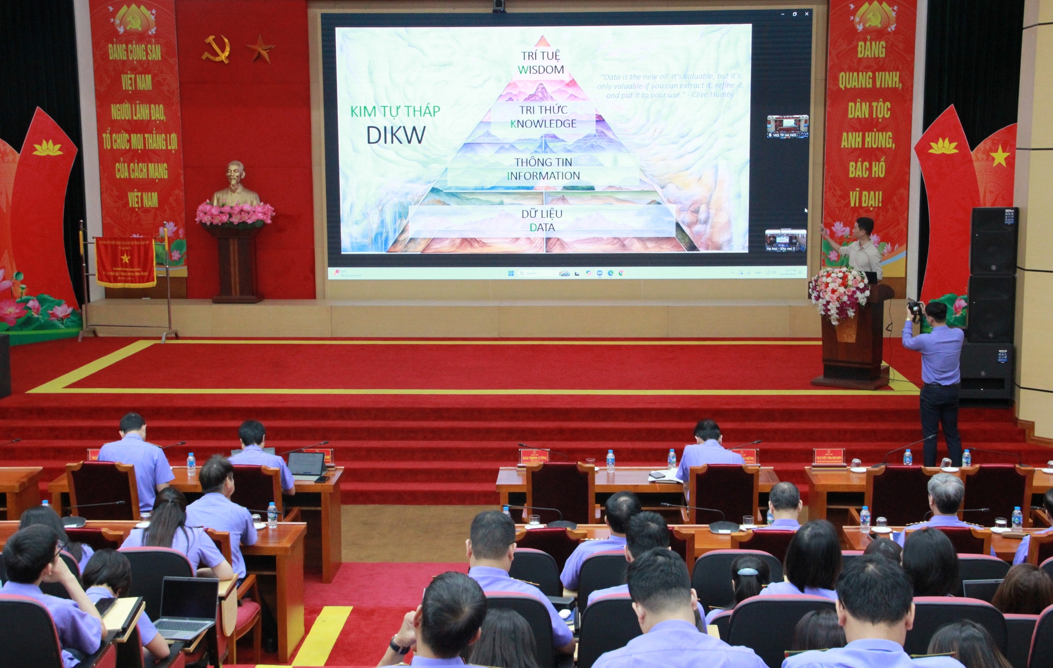 VKSND TP Hà Nội tập huấn kỹ năng rèn luyện AI Khơi nguồn văn hóa học tập số