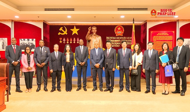 Tăng cường hợp tác giữa VKSND tối cao Việt Nam và cơ quan Tổng Chưởng lý Cộng hòa Ăng-gô-la