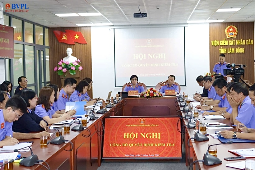 Tiếp tục duy trì kỷ luật, kỷ cương trong thực thi công vụ trong ngành Kiểm sát nhân dân