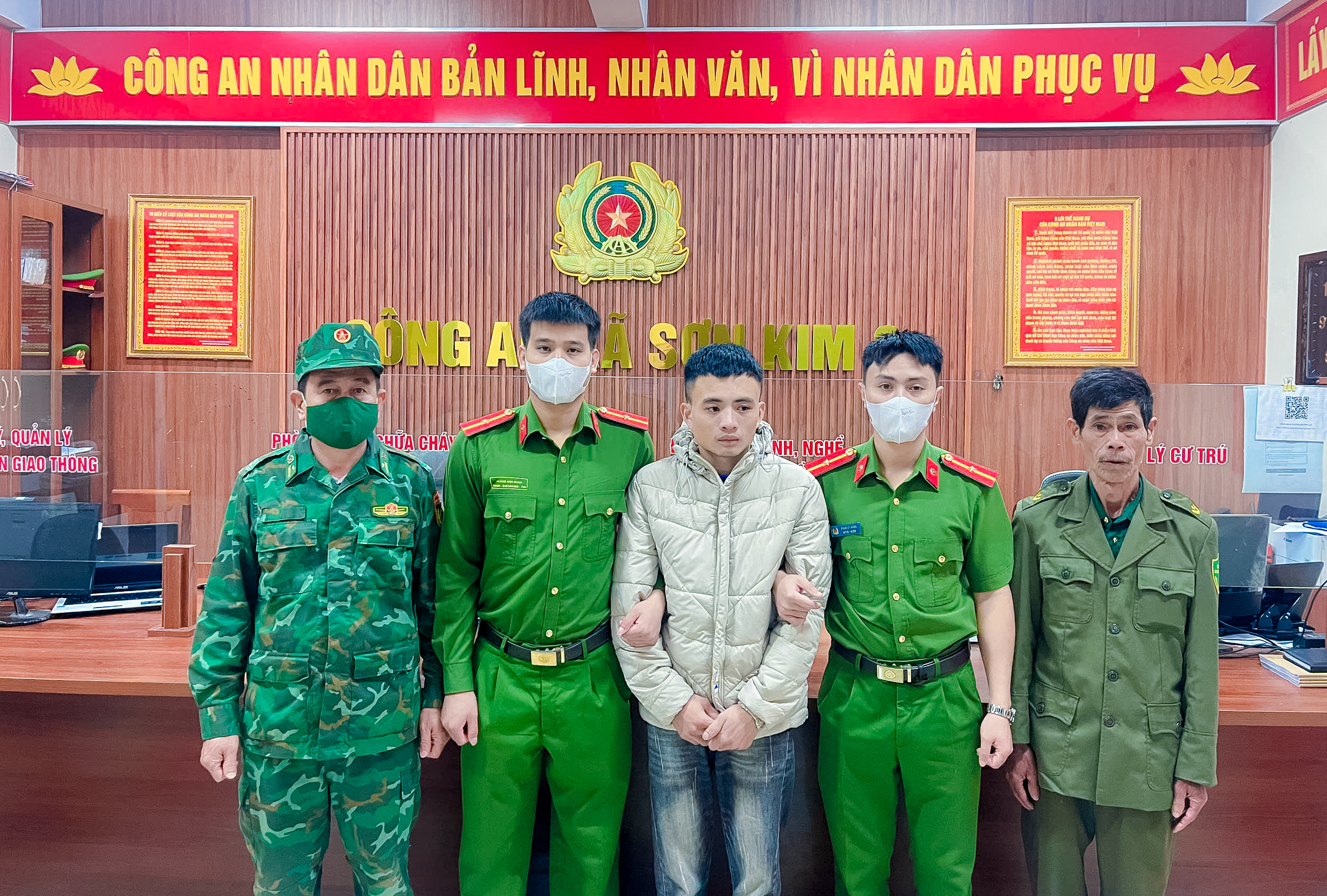 Phê chuẩn khởi tố 2 đối tượng mua bán, tổ chức sử dụng trái phép chất ma túy