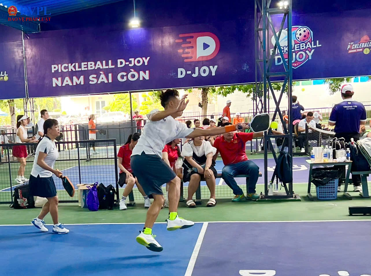 Sôi động, bùng nổ tại các trận mở màn Giải Pickleball Báo Bảo vệ pháp luật mở rộng lần thứ I – 2025