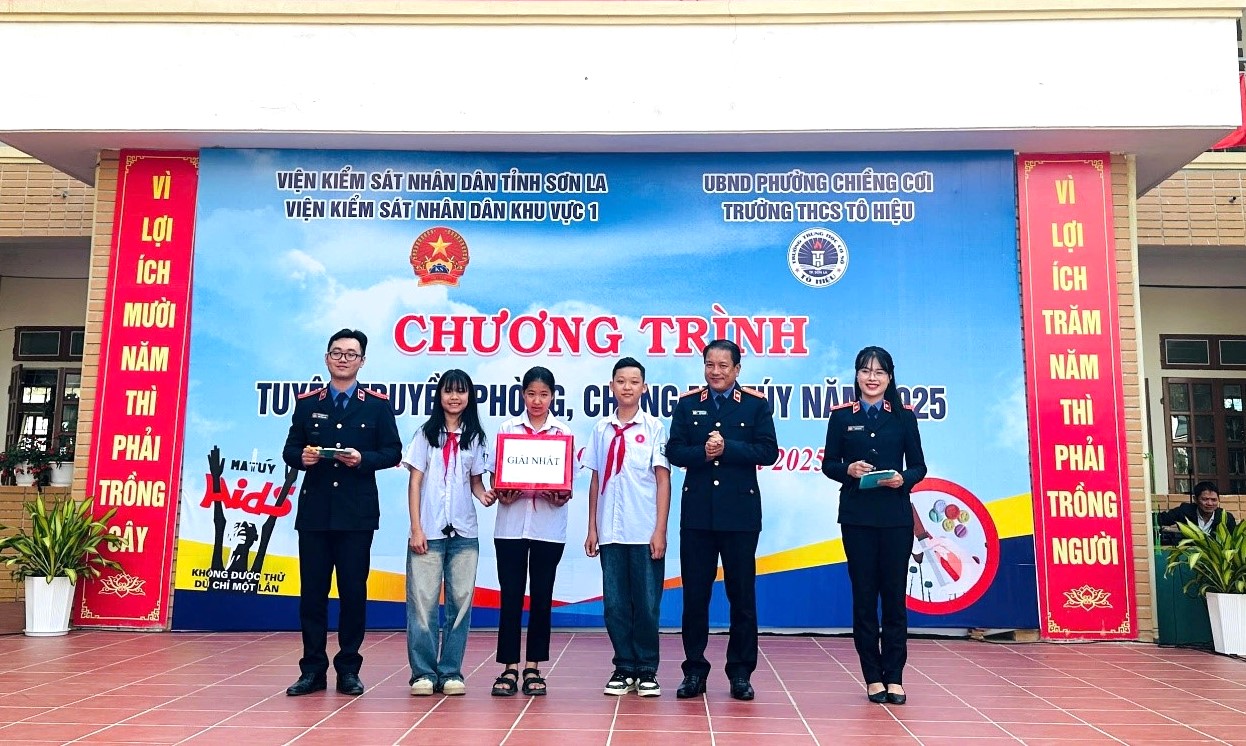 VKSND khu vực 1, tỉnh Sơn La phối hợp tổ chức tuyên truyền pháp luật về phòng, chống ma túy