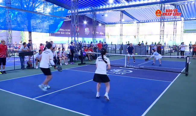 Sôi động các trận mở màn giải Pickleball Báo Bảo vệ pháp luật mở rộng lần thứ I – 2025