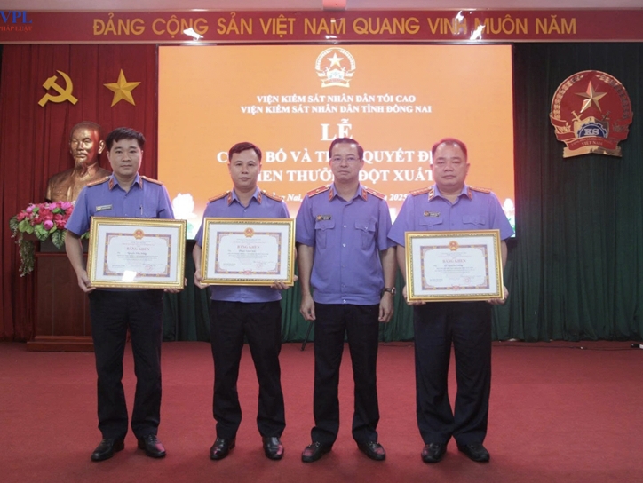 VKSND tỉnh Đồng Nai tổ chức Lễ công bố và trao tặng Quyết định khen thưởng đột xuất