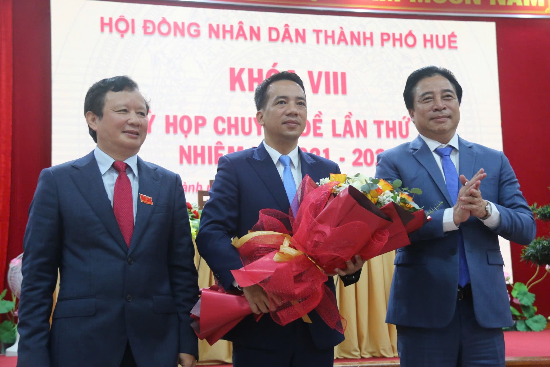 UBND TP Huế có tân Chủ tịch và Phó Chủ tịch nhiệm kỳ 2021–2026