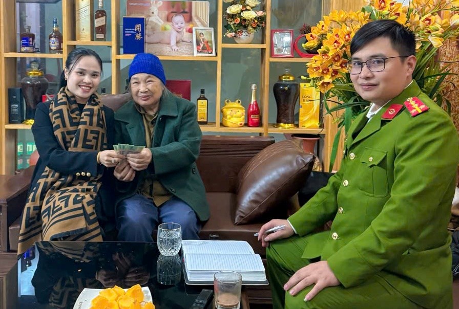 Kịp thời ngăn chặn chiêu lừa làm “sổ hộ nghèo” để chiếm đoạt tiền