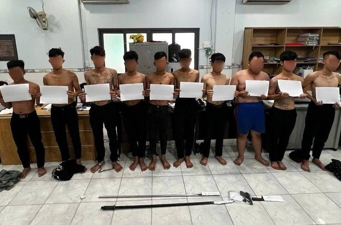 Ngăn chặn nhóm thiếu niên mang vũ khí tự chế để giải quyết mâu thuẫn