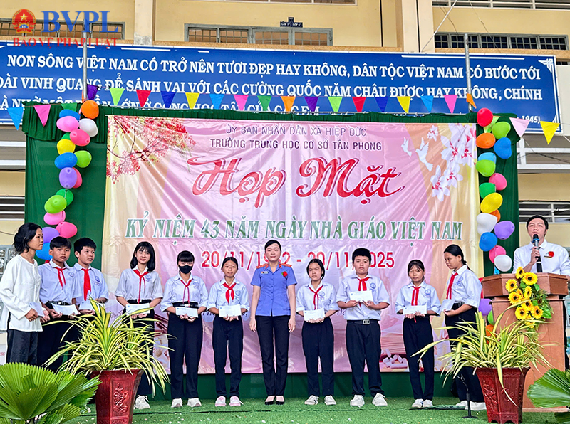 VKSND Khu vực 4 tỉnh Đồng Tháp ứng dụng công nghệ AI trong tuyên truyền pháp luật