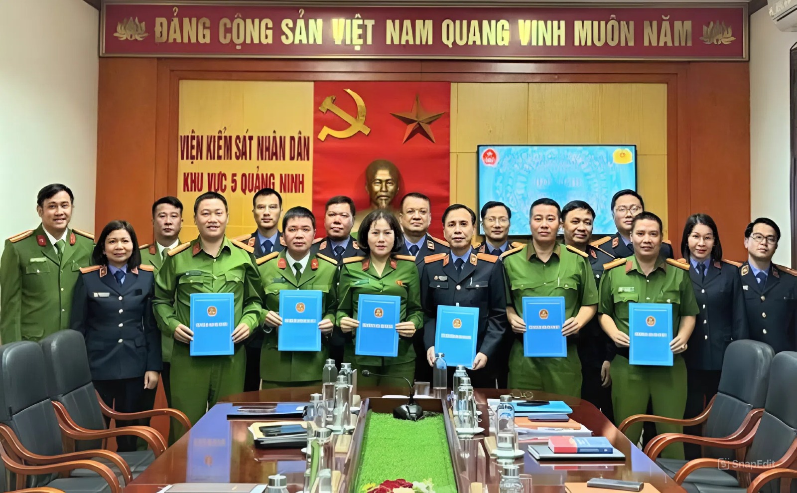 VKSND khu vực 5 - Quảng Ninh ký Quy chế phối hợp với Công an 5 phường trên địa bàn