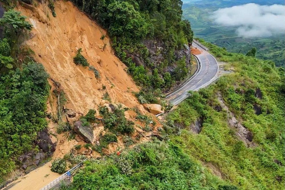 Lâm Đồng công bố tình huống khẩn cấp thiên tai trên QL 27C