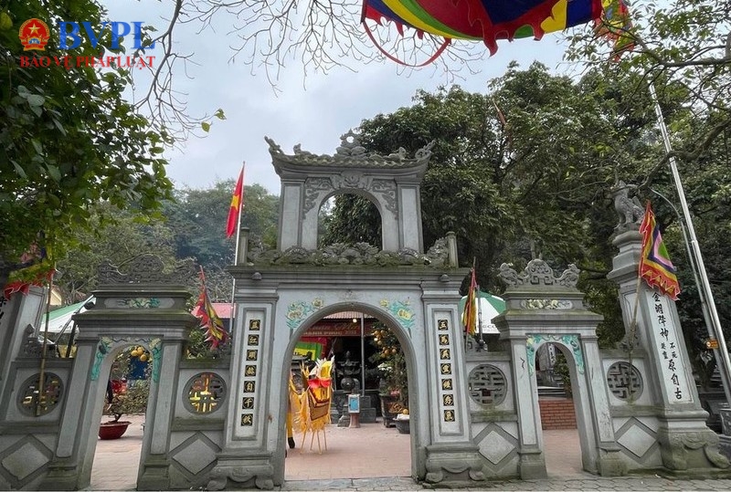 Linh thiêng Lễ giỗ Đức thánh Hoàng Mười