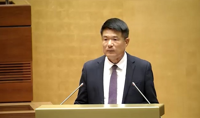 Viện trưởng VKSND tối cao trình bày báo cáo kết quả thực hiện 6 Nghị Quyết trước Quốc Hội