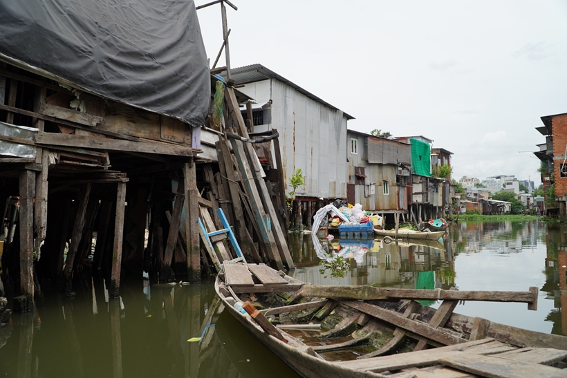 TP HCM kiến nghị hỗ trợ 10 000 tỉ đồng để xóa nhà tạm ven kênh rạch