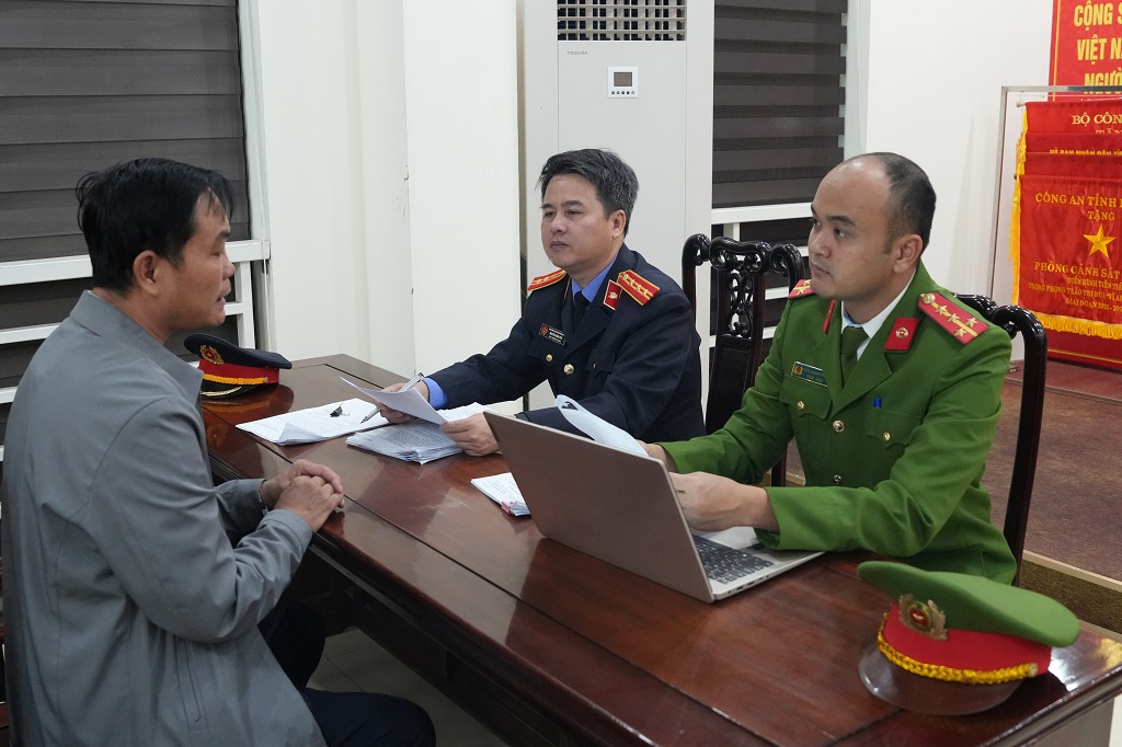 Phê chuẩn khởi tố nhóm đối tượng vi phạm quy định về kế toán và mua bán trái phép hóa đơn