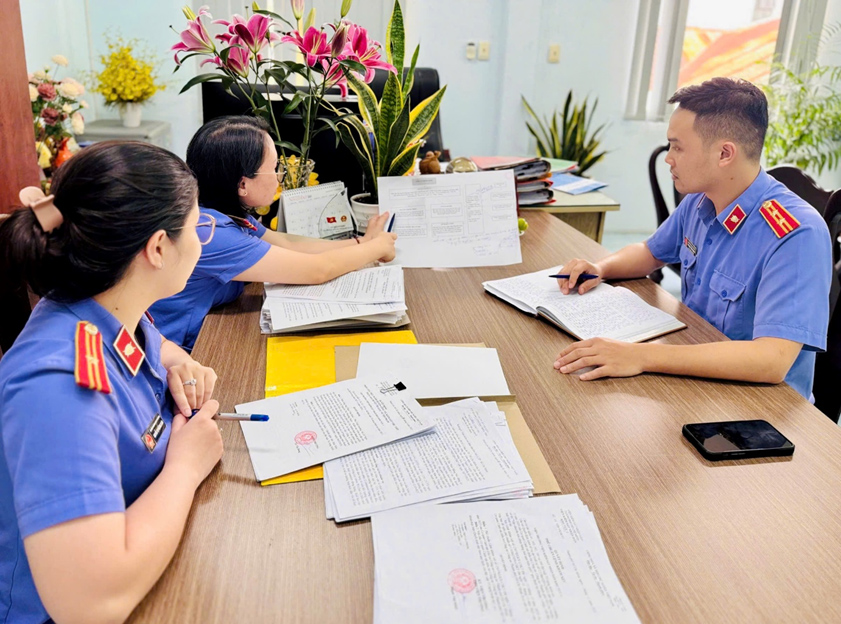 VKSND Khu vực 2, TP HCM phối hợp triệt phá đường dây vận chuyển khoáng sản qua biên giới