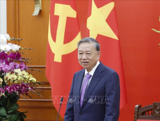 Bài viết của Tổng Bí thư Tô Lâm Quân đội nhân dân vững bước dưới cờ Đảng quang vinh