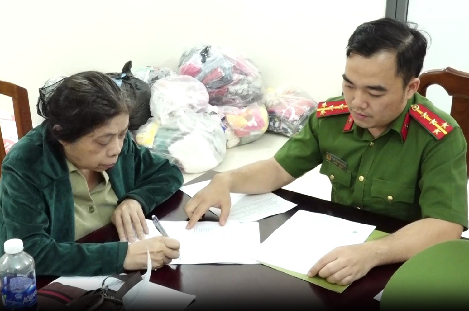 Vụ thợ điện tử vong trên trụ điện ở Khánh Hòa Phê chuẩn khởi tố 5 bị can