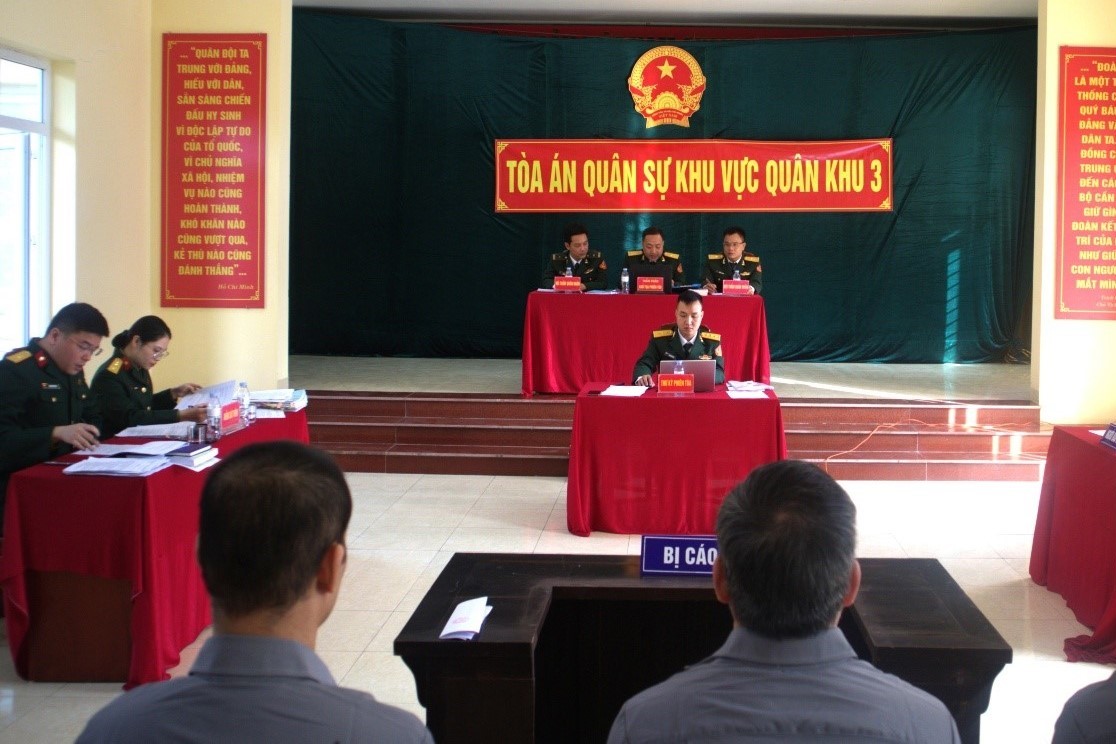 VKSQS khu vực 33 thực hành quyền công tố và kiểm sát xét xử sơ thẩm vụ án hình sự