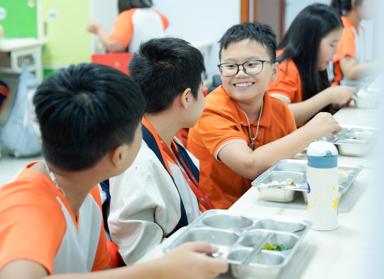 Câu chuyện phía sau những bữa ăn bán trú ở FPT School Hải Phòng