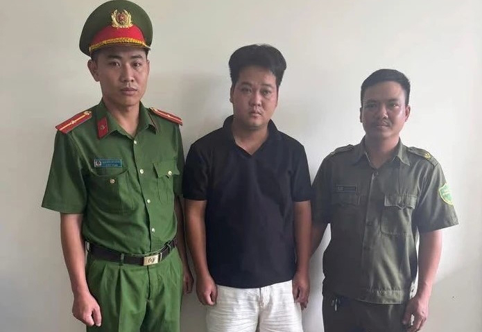 “Khai quật” lợn tiêu hủy để mổ bán Phê chuẩn khởi tố, tạm giam 6 bị can