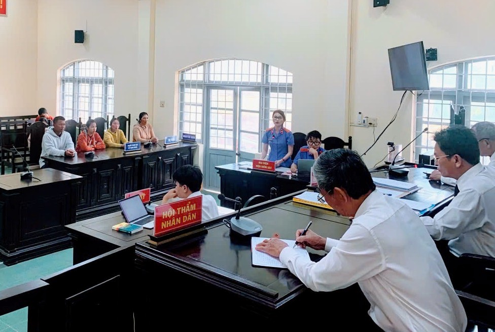 Phối hợp tổ chức 2 phiên tòa hình sự trực tuyến rút kinh nghiệm, số hóa hồ sơ