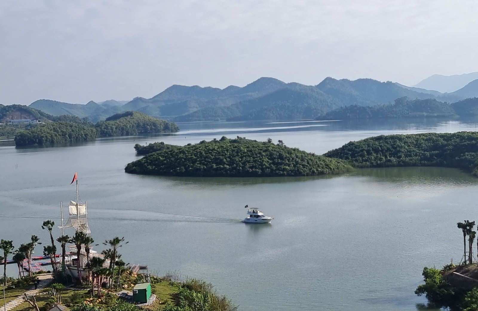 Du lịch Việt Nam 2025 Điểm sáng trong bức tranh tăng trưởng kinh tế, xã hội