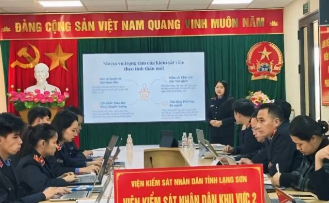 VKSND khu vực 2 - Lạng Sơn sinh hoạt chuyên đề về Luật Tư pháp người chưa thành niên
