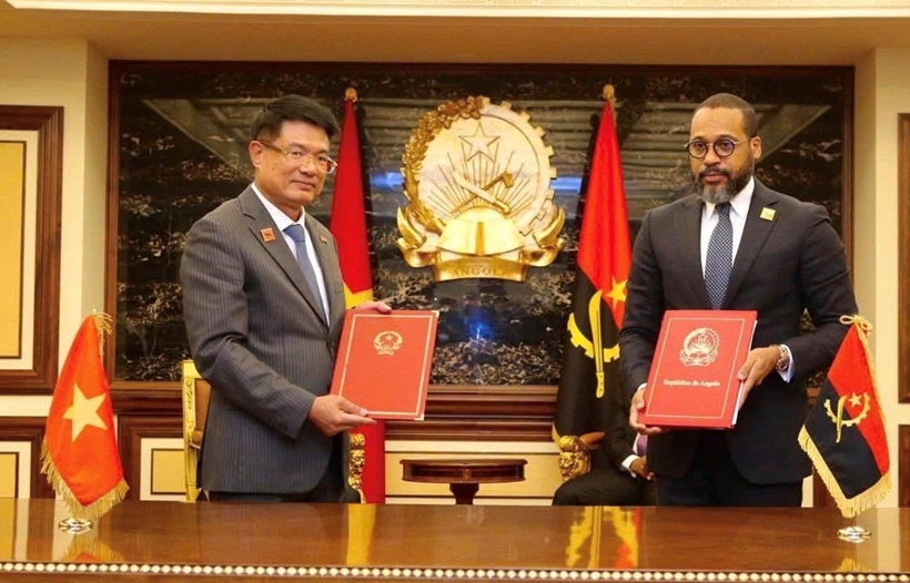 Chỉ thị của Ban Bí thư về tăng cường sự lãnh đạo của Đảng đối với công tác ký kết, thực hiện các cam kết quốc tế