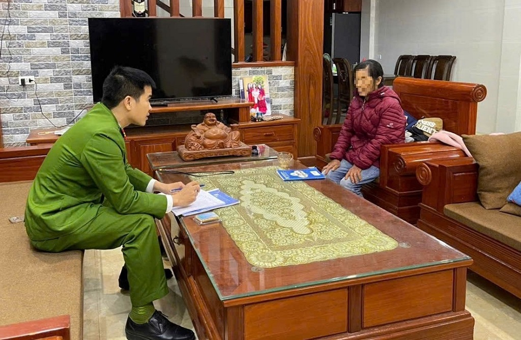 Ngăn chặn kịp thời nhân viên viễn thông lừa cụ bà nộp 60 triệu đồng