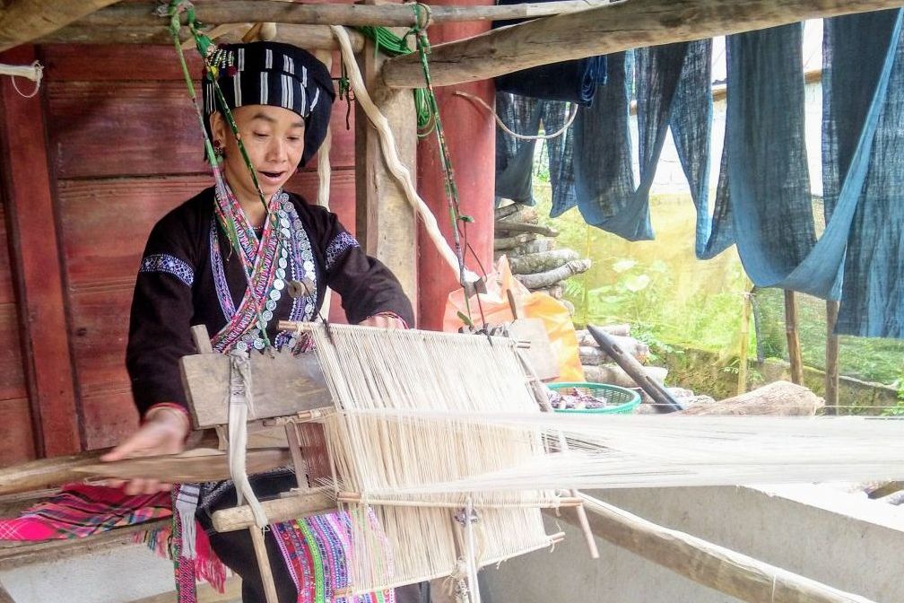 Giữ hồn thổ cẩm của người Lự ở Khun Há Khi bảo tồn văn hóa song hành cùng du lịch