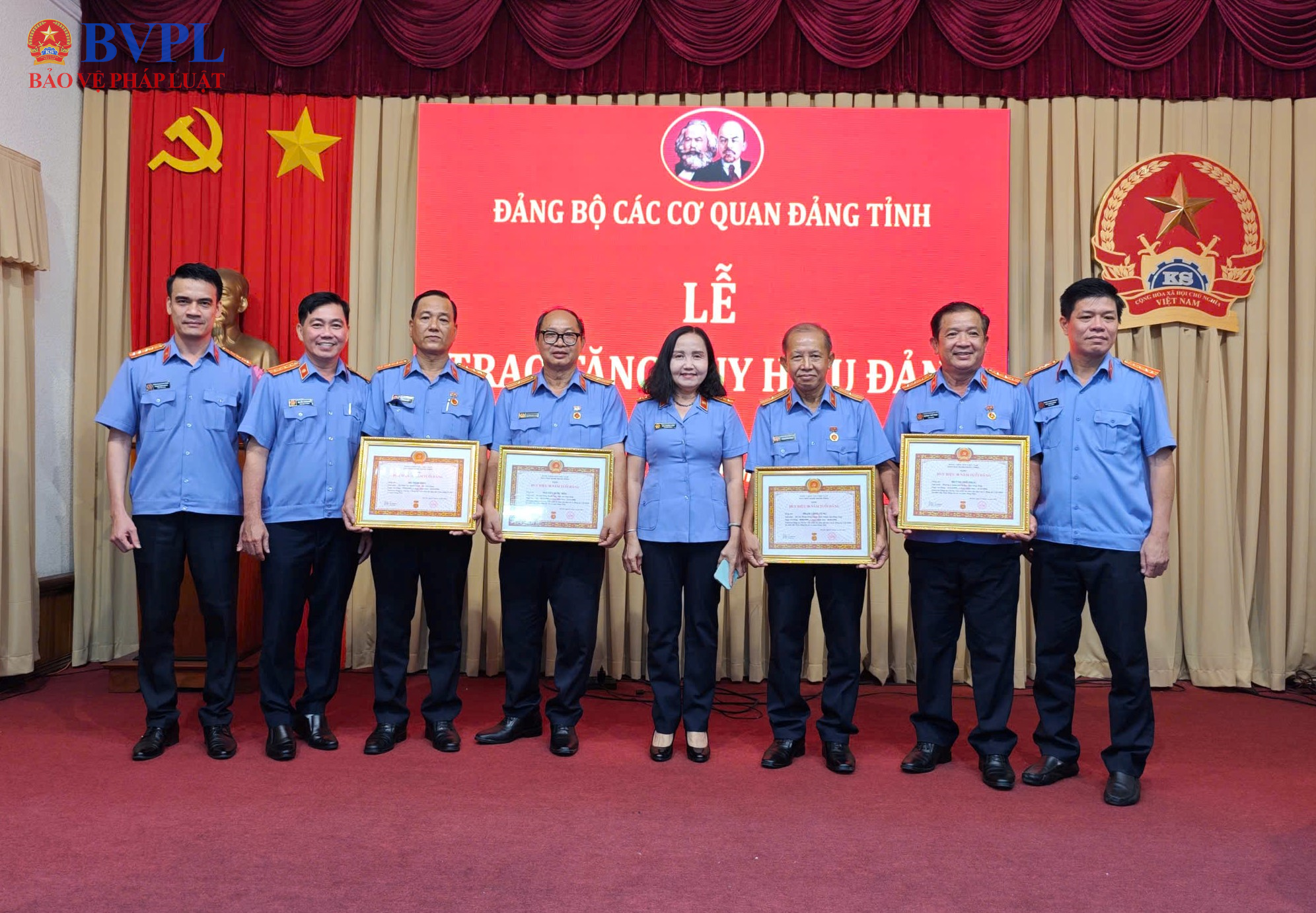 Đổi mới tự phê bình, phê bình ở chi bộ Kiểm sát thời kỳ số