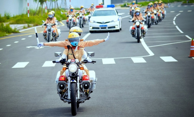 Phân luồng giao thông phục vụ Lễ xuất quân và diễn tập công tác bảo vệ Đại hội XIV của Đảng