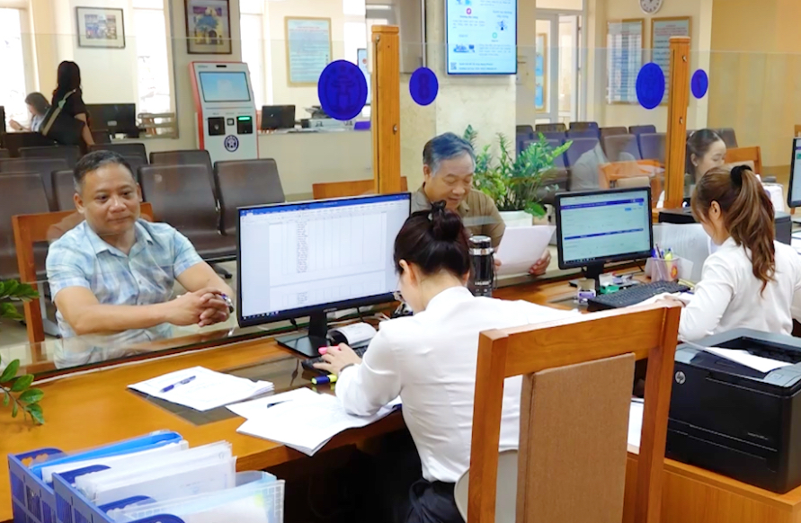 Kết luận của Bộ Chính trị, Ban Bí thư về tình hình, kết quả hoạt động của bộ máy hệ thống chính trị và chính quyền địa phương 2 cấp