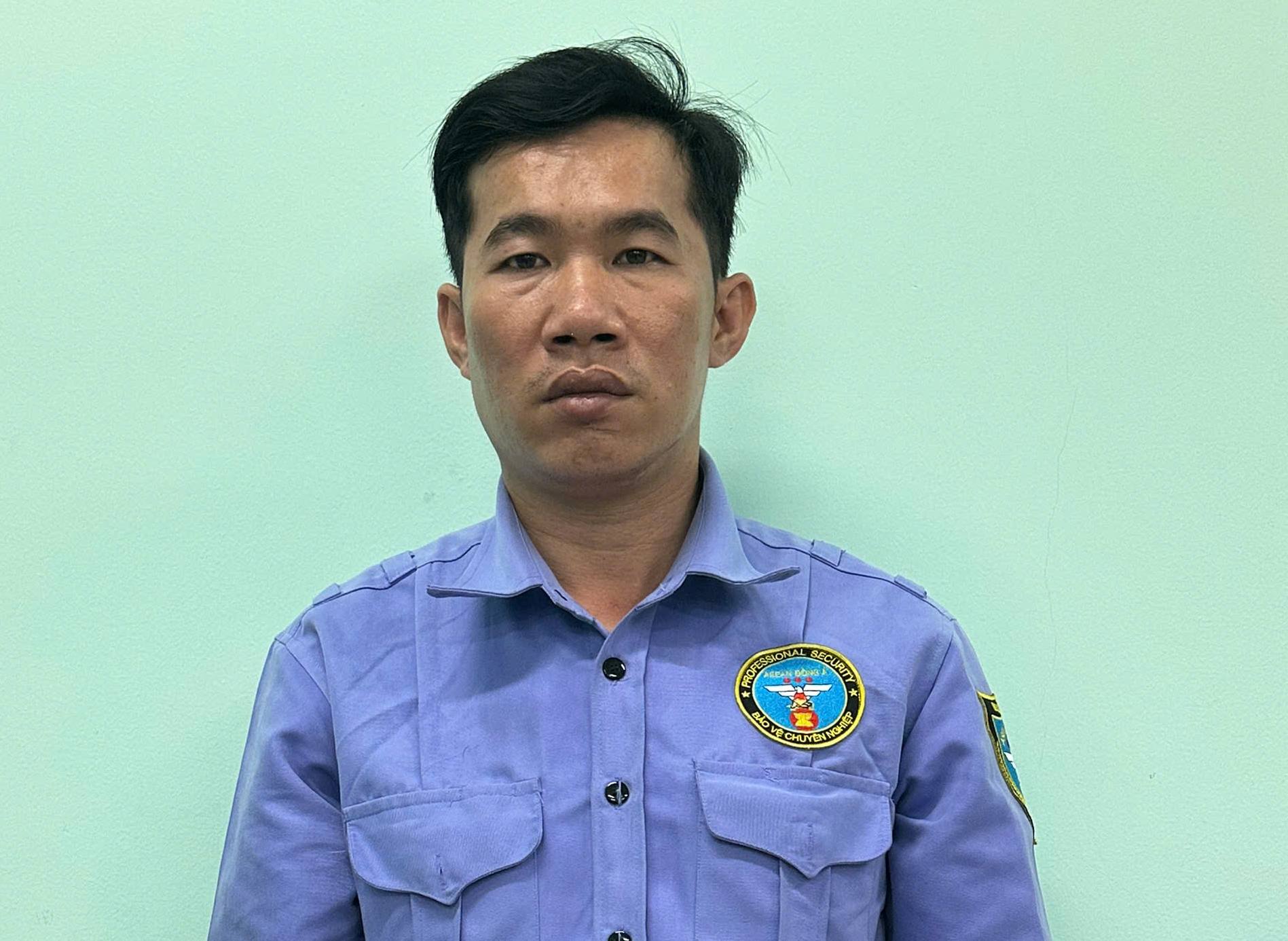 Bắt khẩn cấp người đàn ông hành hung thiếu nữ 17 tuổi