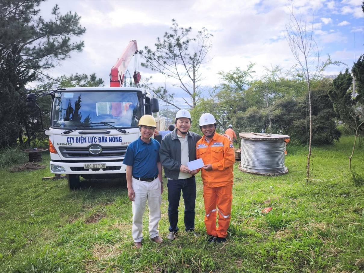 Đầu tư xây dựng lưới điện năm 2025 EVNSPC về đích vượt chỉ tiêu